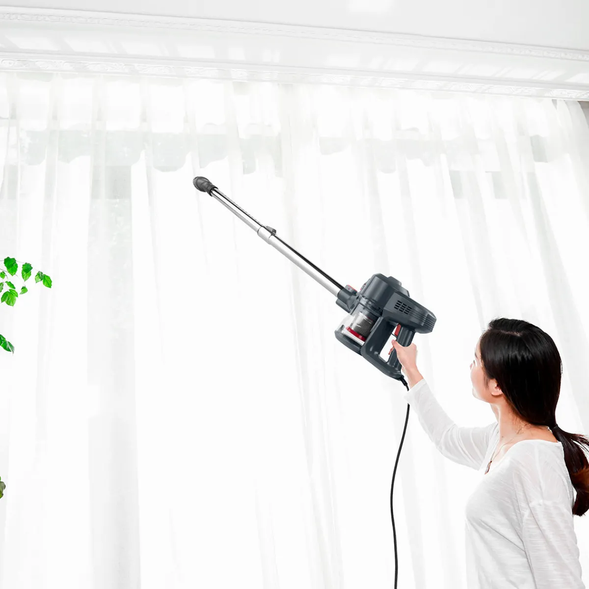 Ufesa Aspirador escoba con cable Tropical 600W