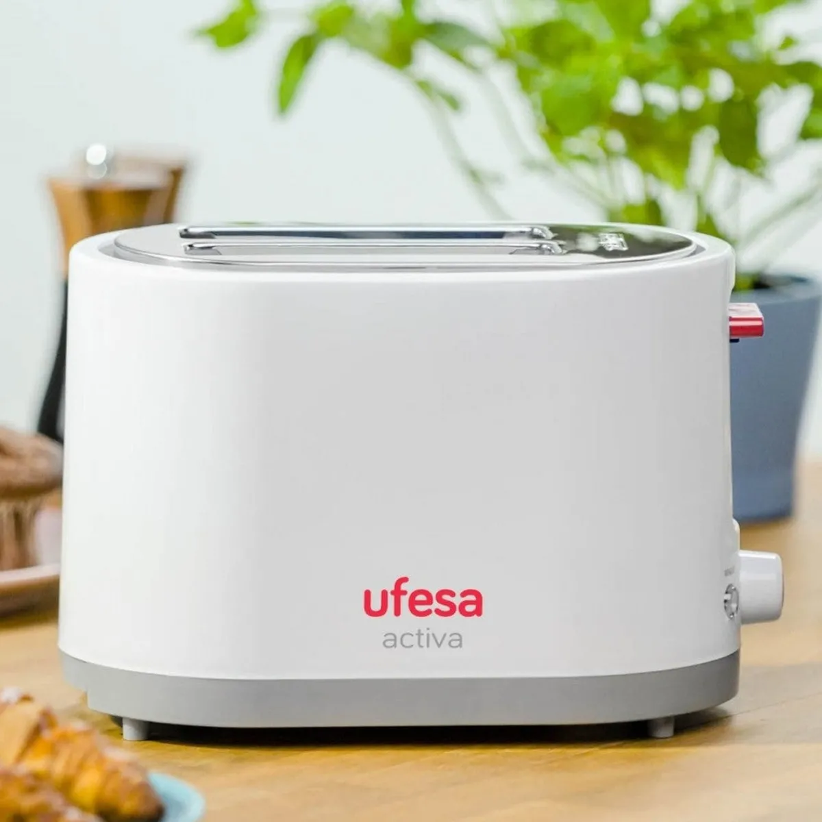 Ufesa Tostador TT7385 de 2 ranuras 750W