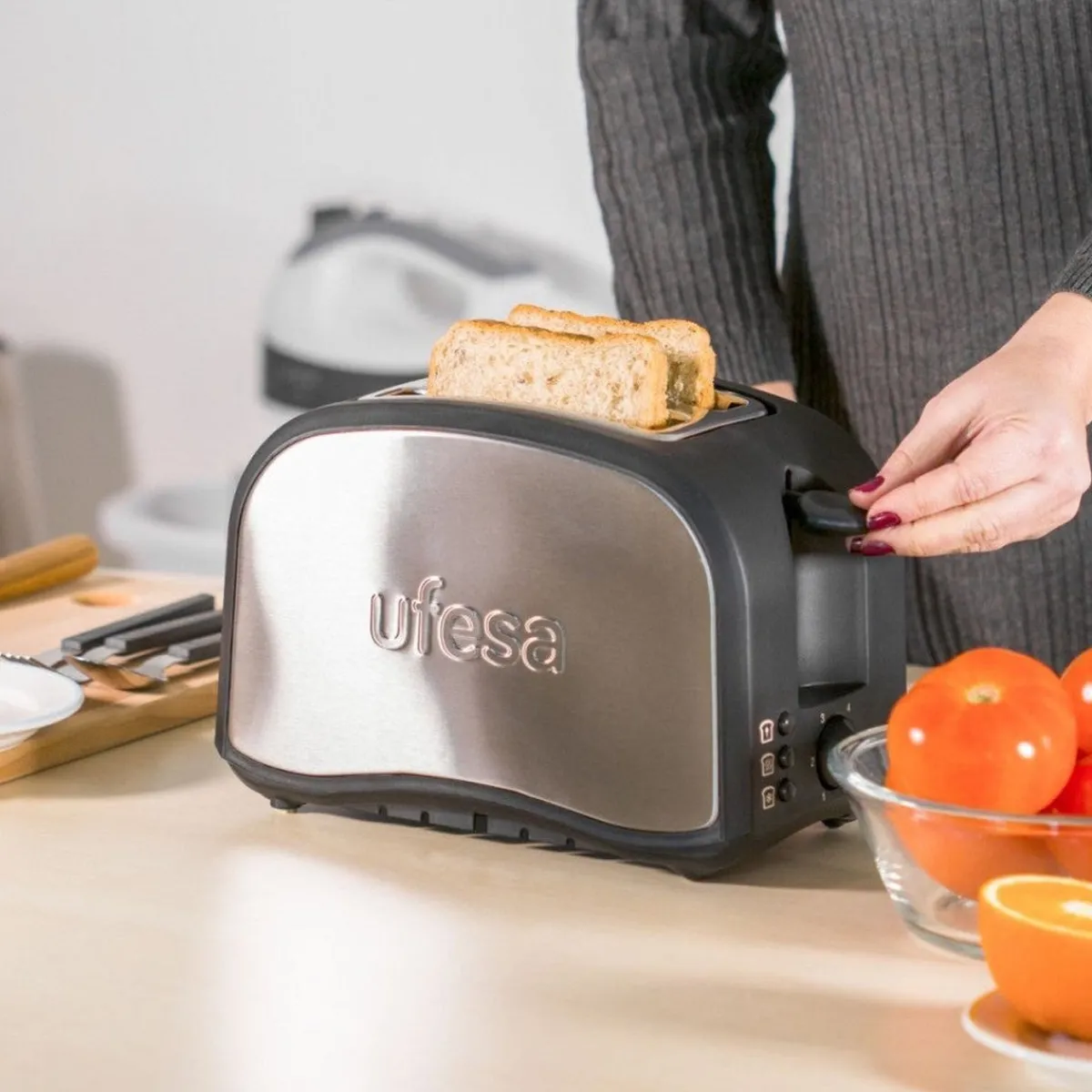 Ufesa Tostador TT7985 de 2 ranuras 800W